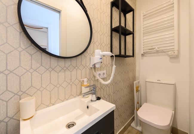 Rent by room на Madrid - Tarija: Habitación con confort y esencia boliviana en Madrid Temporal  Rent by room на Madrid - Tarija: Habitación con confort y esencia boliviana en Madrid Temporal