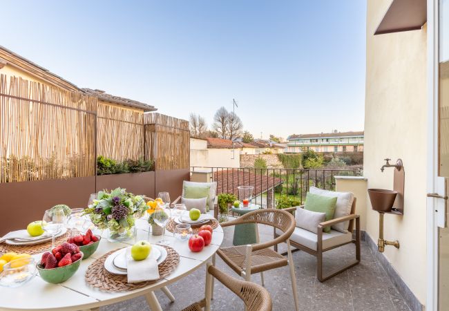 Апартаменты на Lucca - Modern Elegance inside Lucca Walls – with Terrace Апартаменты на Lucca - Modern Elegance inside Lucca Walls – with Terrace
