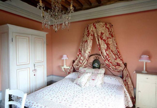 Вилла на Lucca - Romantic Farmhouse with Oversize Panoramic Pool Вилла на Lucca - Romantic Farmhouse with Oversize Panoramic Pool