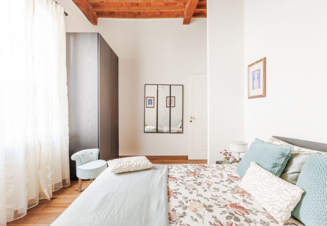 Апартаменты на Lucca - Historic and Contemporary 3 Bedrooms inside Lucca Апартаменты на Lucca - Historic and Contemporary 3 Bedrooms inside Lucca