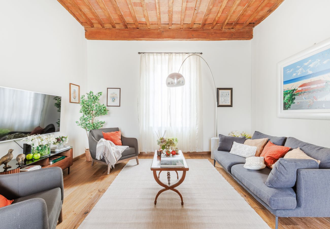 Апартаменты на Lucca - Historic and Contemporary 3 Bedrooms inside Lucca Апартаменты на Lucca - Historic and Contemporary 3 Bedrooms inside Lucca