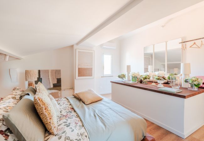 Апартаменты на Lucca - Luxury 2 Bedrooms 2 Bathrooms Penthouse, Elevator Апартаменты на Lucca - Luxury 2 Bedrooms 2 Bathrooms Penthouse, Elevator