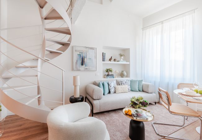 Апартаменты на Lucca - Luxury 2 Bedrooms 2 Bathrooms Penthouse, Elevator Апартаменты на Lucca - Luxury 2 Bedrooms 2 Bathrooms Penthouse, Elevator