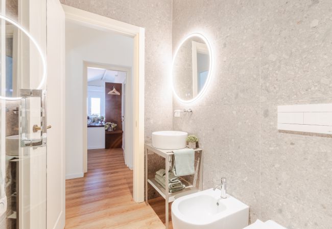 Апартаменты на Lucca - Luxury 2 Bedrooms 2 Bathrooms Penthouse, Elevator Апартаменты на Lucca - Luxury 2 Bedrooms 2 Bathrooms Penthouse, Elevator