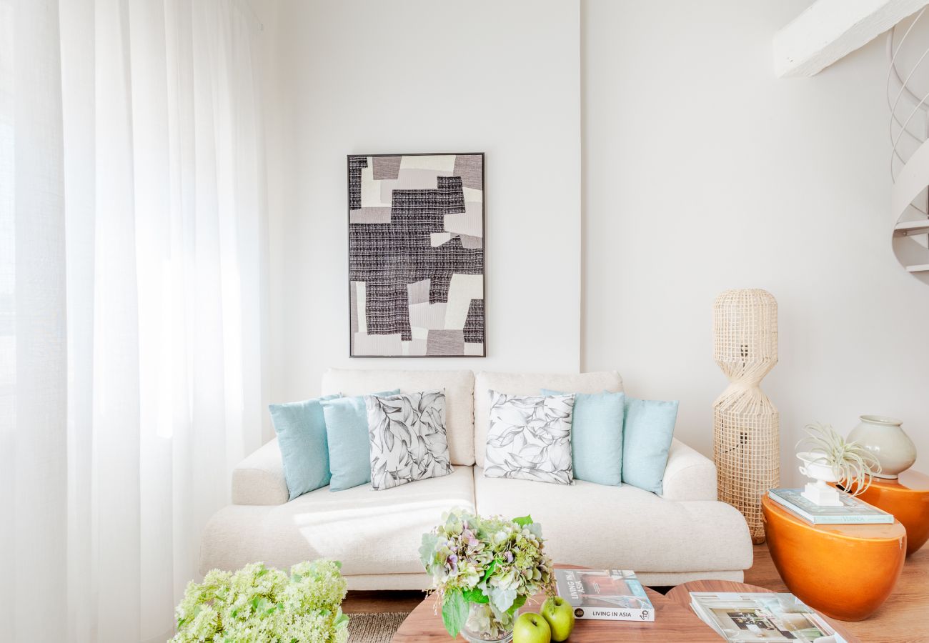 Апартаменты на Lucca - 2 Bedrooms Apartment with Elevator in a Smart Location Апартаменты на Lucca - 2 Bedrooms Apartment with Elevator in a Smart Location