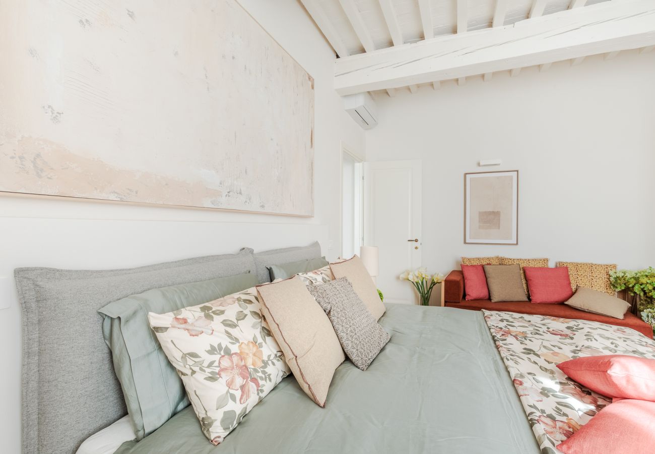 Апартаменты на Lucca - 2 Bedrooms Apartment with Elevator in a Smart Location Апартаменты на Lucca - 2 Bedrooms Apartment with Elevator in a Smart Location