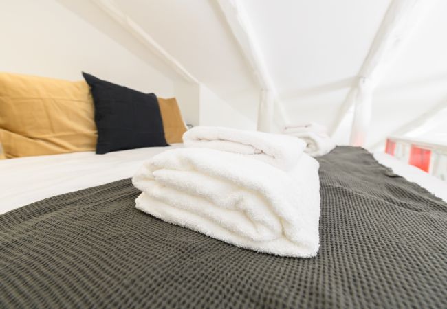 Апартаменты на Madrid - Piso tipo loft de 1 dormitorio en el centro de Madrid. Temporal Апартаменты на Madrid - Piso tipo loft de 1 dormitorio en el centro de Madrid. Temporal