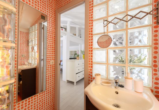 Апартаменты на Madrid - Piso tipo loft de 1 dormitorio en el centro de Madrid. Temporal Апартаменты на Madrid - Piso tipo loft de 1 dormitorio en el centro de Madrid. Temporal