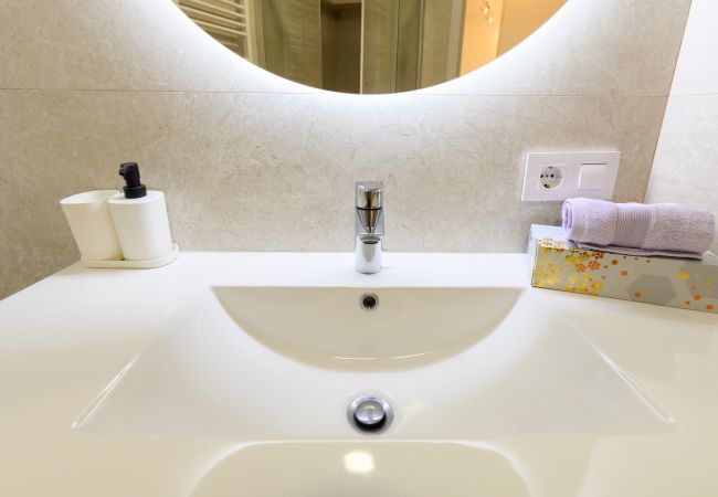 Апартаменты на Madrid - Piso de 1 dormitorio en el Centro de Madrid Temporal Апартаменты на Madrid - Piso de 1 dormitorio en el Centro de Madrid Temporal