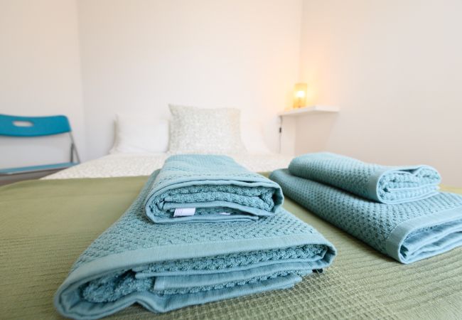 Апартаменты на Madrid - Piso de 1 Dormitorio en Chamartín-Madrid, Ideal para Parejas o Profesionales. Temporal Апартаменты на Madrid - Piso de 1 Dormitorio en Chamartín-Madrid, Ideal para Parejas o Profesionales. Temporal
