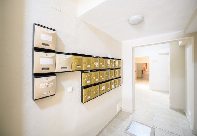 Апартаменты на Madrid - Piso de 1 Dormitorio en Chamartín-Madrid, Ideal para Parejas o Profesionales. Temporal Апартаменты на Madrid - Piso de 1 Dormitorio en Chamartín-Madrid, Ideal para Parejas o Profesionales. Temporal