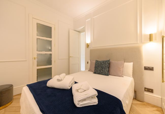 Апартаменты на Madrid - Exclusivo Piso de Lujo en el Barrio de Salamanca – Elegancia y Confort en el Corazón de Madrid .Temporal  Апартаменты на Madrid - Exclusivo Piso de Lujo en el Barrio de Salamanca – Elegancia y Confort en el Corazón de Madrid .Temporal