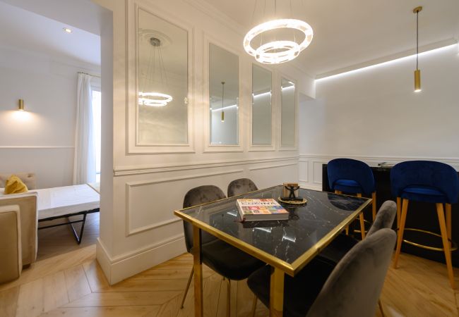 Апартаменты на Madrid - Exclusivo Piso de Lujo en el Barrio de Salamanca – Elegancia y Confort en el Corazón de Madrid .Temporal  Апартаменты на Madrid - Exclusivo Piso de Lujo en el Barrio de Salamanca – Elegancia y Confort en el Corazón de Madrid .Temporal