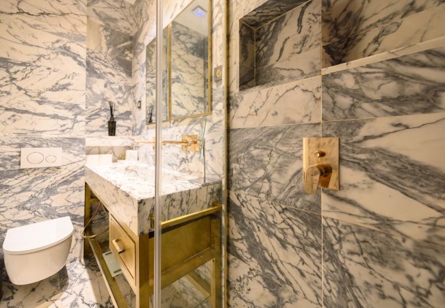 Апартаменты на Madrid - Exclusivo Piso de Lujo en el Barrio de Salamanca – Elegancia y Confort en el Corazón de Madrid .Temporal  Апартаменты на Madrid - Exclusivo Piso de Lujo en el Barrio de Salamanca – Elegancia y Confort en el Corazón de Madrid .Temporal