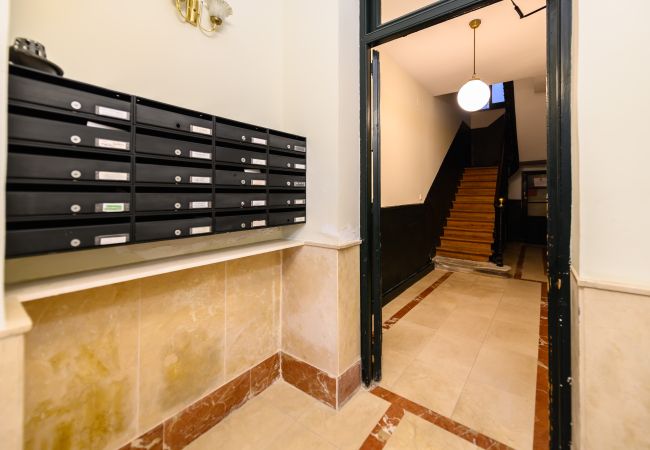 Апартаменты на Madrid - Loft de 2 dormitorios en el centro de Madrid Temporal Апартаменты на Madrid - Loft de 2 dormitorios en el centro de Madrid Temporal