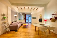 Апартаменты на Валенсия город / Valencia - The Turia Gate Apartment I by Florit Flats