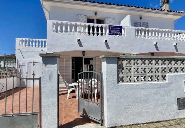 Stuga i L'Escala - CASA LA VINYA 16 3D Stuga i L'Escala - CASA LA VINYA 16 3D