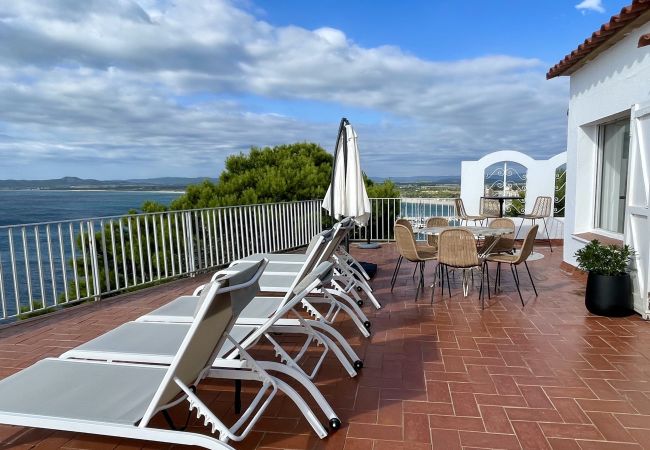 Stuga i Estartit - VILLA NARCOL Stuga i Estartit - VILLA NARCOL
