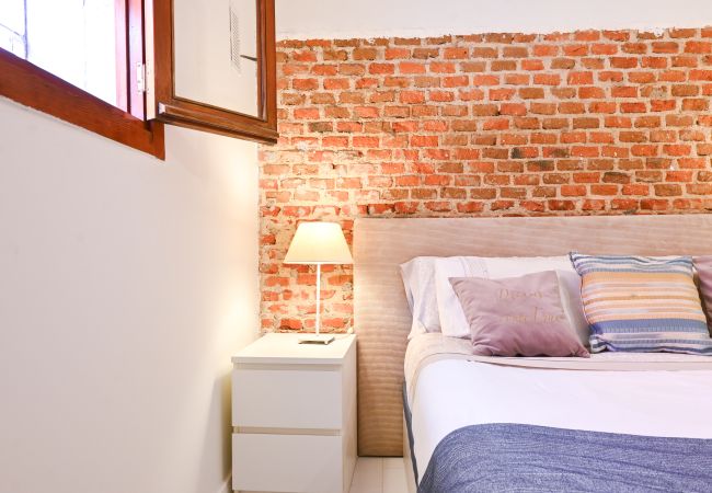 Lägenhet i Madrid - GARDEN House Downtown MADRID CENTRO-IFEMA-AEROPUERTO. 2 ROOMS 6 PAX GARDEN Lägenhet i Madrid - GARDEN House Downtown MADRID CENTRO-IFEMA-AEROPUERTO. 2 ROOMS 6 PAX GARDEN