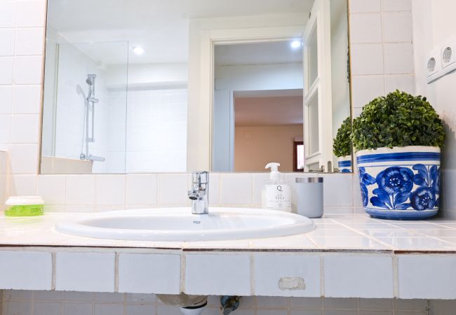 Lägenhet i Madrid - GARDEN House Downtown MADRID CENTRO-IFEMA-AEROPUERTO. 2 ROOMS 6 PAX GARDEN Lägenhet i Madrid - GARDEN House Downtown MADRID CENTRO-IFEMA-AEROPUERTO. 2 ROOMS 6 PAX GARDEN