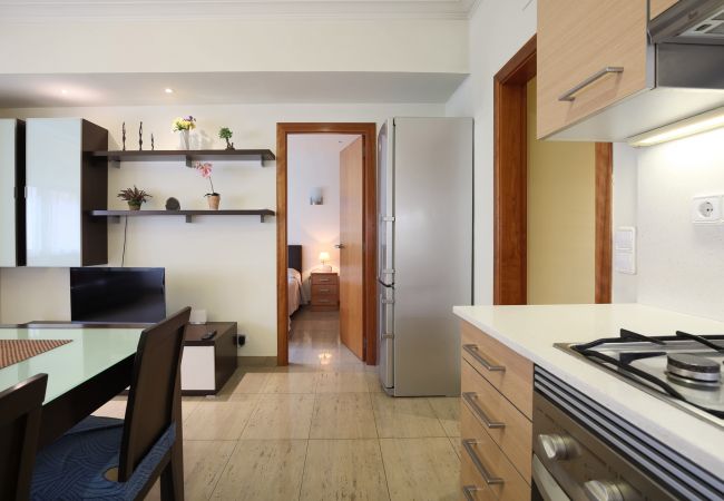 Lägenhet i Barcelona - MARQUES, moderno piso renovado de 4 dormitorios en alquiler por días en Barcelona centro, Eixample, Sant Antoni. Lägenhet i Barcelona - MARQUES, moderno piso renovado de 4 dormitorios en alquiler por días en Barcelona centro, Eixample, Sant Antoni.