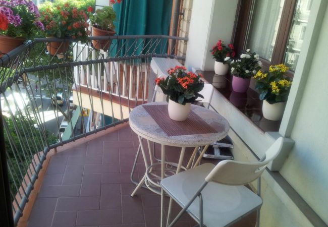 Lägenhet i Barcelona - MARQUES, moderno piso renovado de 4 dormitorios en alquiler por días en Barcelona centro, Eixample, Sant Antoni. Lägenhet i Barcelona - MARQUES, moderno piso renovado de 4 dormitorios en alquiler por días en Barcelona centro, Eixample, Sant Antoni.