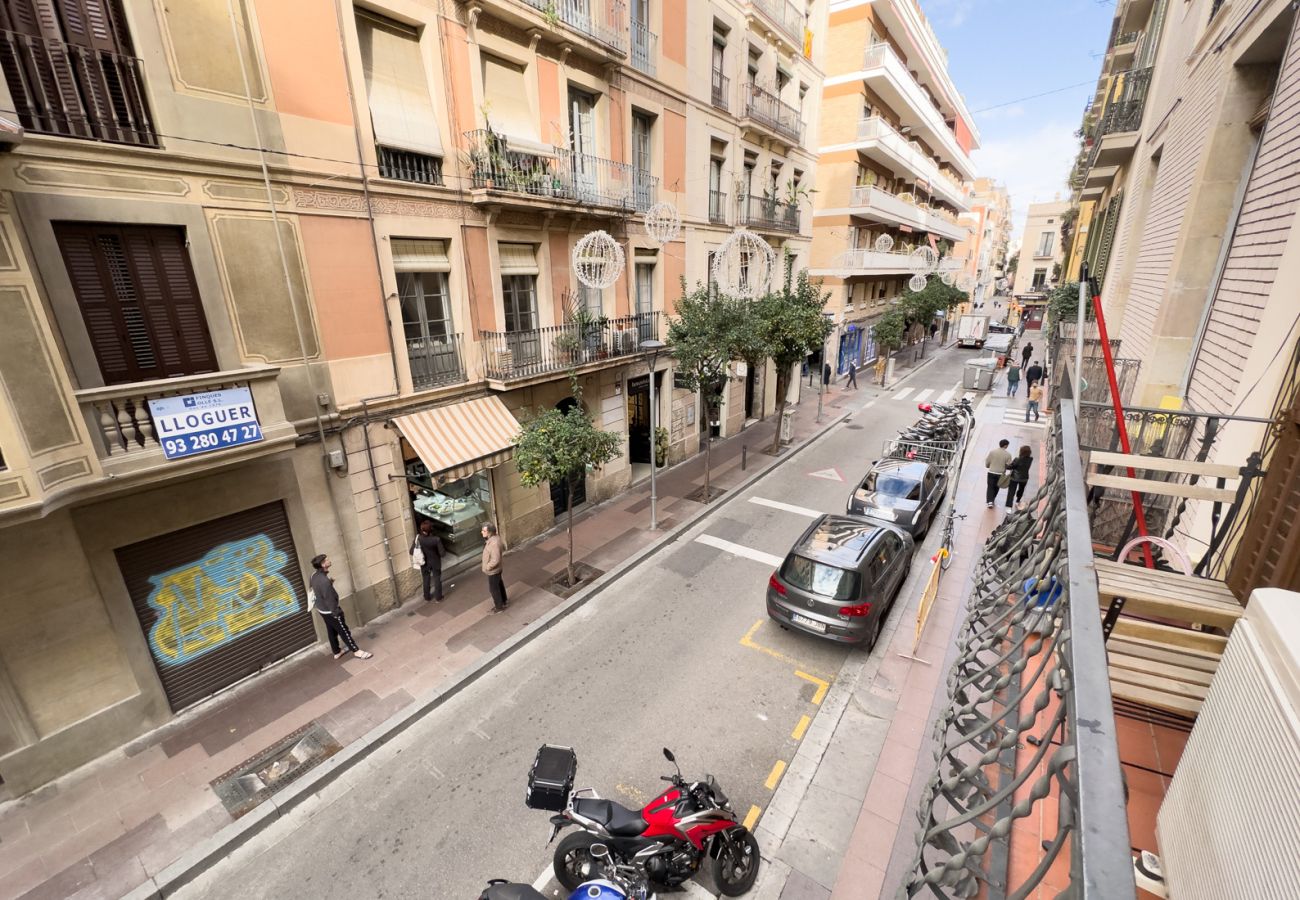 Lägenhet i Barcelona - GRACIA BONAVISTA, piso en alquiler reformado y equipado en Barcelona centro Lägenhet i Barcelona - GRACIA BONAVISTA, piso en alquiler reformado y equipado en Barcelona centro