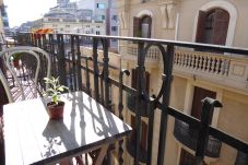 Lägenhet i Barcelona - Piso con encanto, restaurado y equipado, muy bonito y luminoso en Barcelona centro, Gracia
