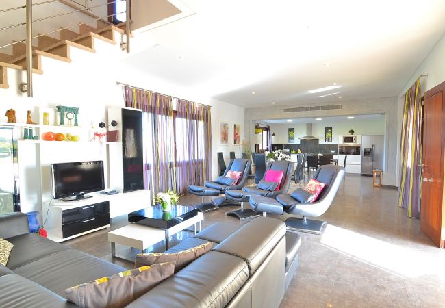 Villa i Sa Pobla - Son Manyo 261 magnífica villa con piscina privada, gran zona exterior, zona infantil y aire acondicionado Villa i Sa Pobla - Son Manyo 261 magnífica villa con piscina privada, gran zona exterior, zona infantil y aire acondicionado