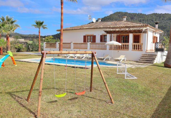 Sommarhus i Sa Pobla - Can Mussol 040 magnifica villa con piscina privada, gran jardín, zona infantil, billar, ping pong y WiFi Sommarhus i Sa Pobla - Can Mussol 040 magnifica villa con piscina privada, gran jardín, zona infantil, billar, ping pong y WiFi
