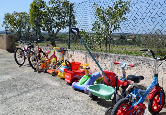 Sommarhus i Santa Margalida - Es Bosquerró 054 fantástica finca con piscina vallada, zona infantil, terraza, barbacoa y WiFi Sommarhus i Santa Margalida - Es Bosquerró 054 fantástica finca con piscina vallada, zona infantil, terraza, barbacoa y WiFi