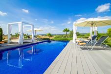 Sommarhus i Manacor - Salvia 068 lujosa villa con piscina privada, terraza, barbacoa y aire acondicionado