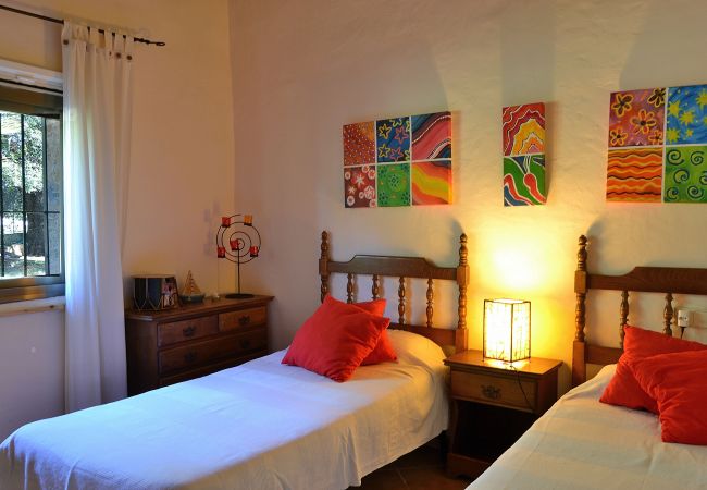 Sommarhus i Buger - Sa Figuera Blanca 115 acogedora finca con piscina privada, jardín, terraza, barbacoa y WiFi Sommarhus i Buger - Sa Figuera Blanca 115 acogedora finca con piscina privada, jardín, terraza, barbacoa y WiFi