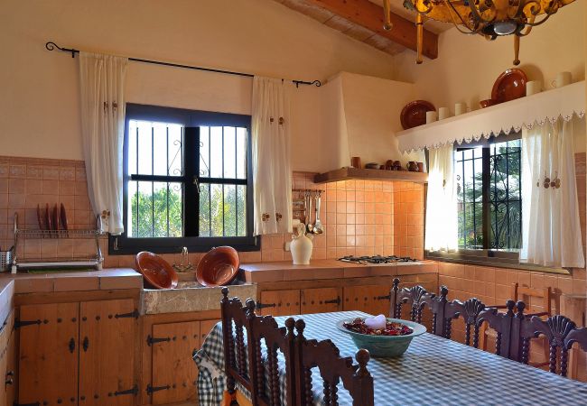 Sommarhus i Buger - Sa Figuera Blanca 115 acogedora finca con piscina privada, jardín, terraza, barbacoa y WiFi Sommarhus i Buger - Sa Figuera Blanca 115 acogedora finca con piscina privada, jardín, terraza, barbacoa y WiFi