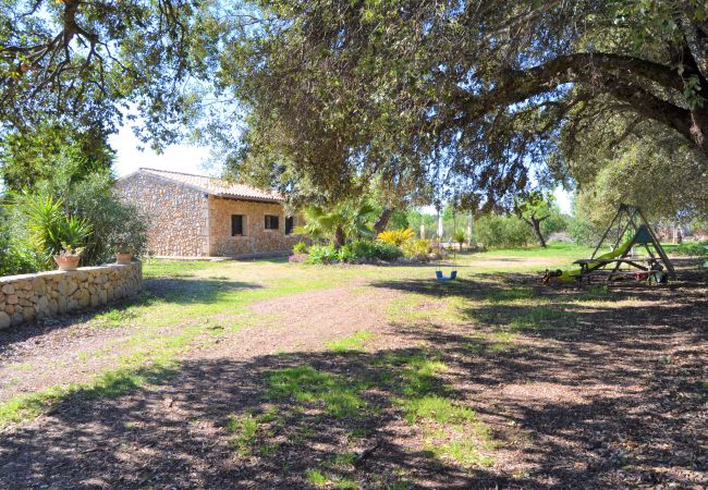 Sommarhus i Buger - Sa Figuera Blanca 115 acogedora finca con piscina privada, jardín, terraza, barbacoa y WiFi Sommarhus i Buger - Sa Figuera Blanca 115 acogedora finca con piscina privada, jardín, terraza, barbacoa y WiFi