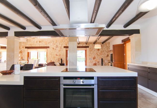 Sommarhus i Sa Pobla - Rey del Campo 140 lujosa villa con piscina privada, aire acondicionado, jardín y zona barbacoa Sommarhus i Sa Pobla - Rey del Campo 140 lujosa villa con piscina privada, aire acondicionado, jardín y zona barbacoa
