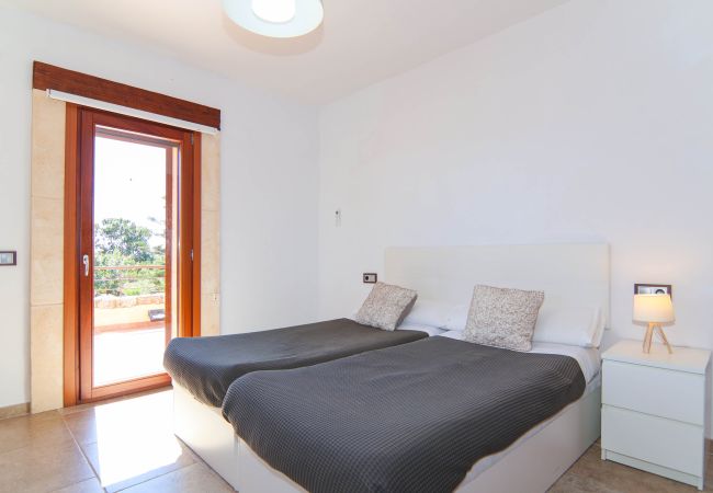 Sommarhus i Sa Pobla - Rey del Campo 140 lujosa villa con piscina privada, aire acondicionado, jardín y zona barbacoa Sommarhus i Sa Pobla - Rey del Campo 140 lujosa villa con piscina privada, aire acondicionado, jardín y zona barbacoa