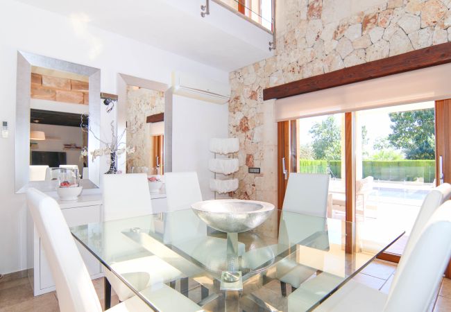 Sommarhus i Sa Pobla - Rey del Campo 140 lujosa villa con piscina privada, aire acondicionado, jardín y zona barbacoa Sommarhus i Sa Pobla - Rey del Campo 140 lujosa villa con piscina privada, aire acondicionado, jardín y zona barbacoa