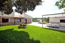 Sommarhus i Llubi - Son Calet 156 moderna villa con piscina privada, jardín, zona barbacoa y aire acondicionado