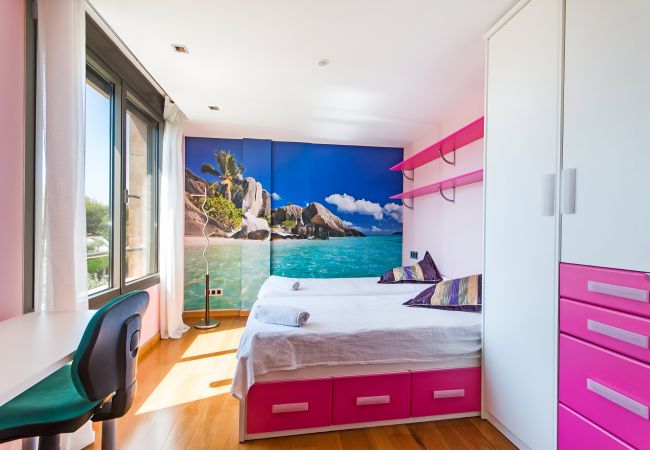 Stuga i Alcúdia - Villa Isabel 206 fantástica villa con piscina privada, aire acondicionado, barbacoa y jacuzzi Stuga i Alcúdia - Villa Isabel 206 fantástica villa con piscina privada, aire acondicionado, barbacoa y jacuzzi