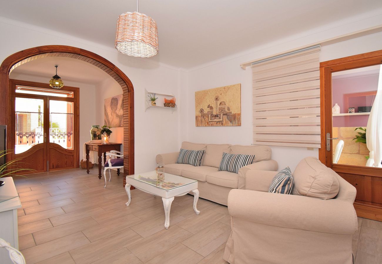 Stuga i Santa Margalida - Can Cantino 213 fantástica casa de pueblo con piscina privada, aire acondicionado, terraza, barbacoa y WiFi Stuga i Santa Margalida - Can Cantino 213 fantástica casa de pueblo con piscina privada, aire acondicionado, terraza, barbacoa y WiFi