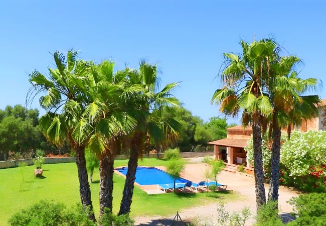 Sommarhus i Campos - Can Toni 403 tradicional finca con piscina privada, aire acondicionado, gran jardín y WiFi Sommarhus i Campos - Can Toni 403 tradicional finca con piscina privada, aire acondicionado, gran jardín y WiFi