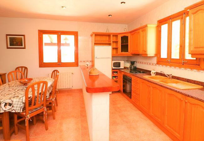 Sommarhus i Campos - Can Toni 403 tradicional finca con piscina privada, aire acondicionado, gran jardín y WiFi Sommarhus i Campos - Can Toni 403 tradicional finca con piscina privada, aire acondicionado, gran jardín y WiFi