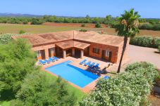 Sommarhus i Campos - Can Mates Nou 404 fantastica finca con piscina privada, terraza, ping pong y aire acondicionado