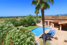 Sommarhus i Campos - Can Mates Nou 404 fantastica finca con piscina privada, terraza, ping pong y aire acondicionado