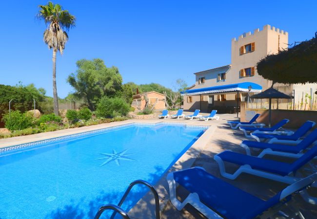 Sommarhus i Campos - Can Palea 407 finca con piscina privada con jardín, terraza, barbacoa y WiFi Sommarhus i Campos - Can Palea 407 finca con piscina privada con jardín, terraza, barbacoa y WiFi