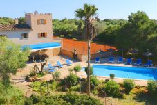 Sommarhus i Campos - Can Palea 407 finca con piscina privada con jardín, terraza, barbacoa y WiFi