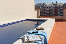 Lägenhet i Barcelona - DELUXE piso en alquiler con terraza y piscina en Barcelona centro