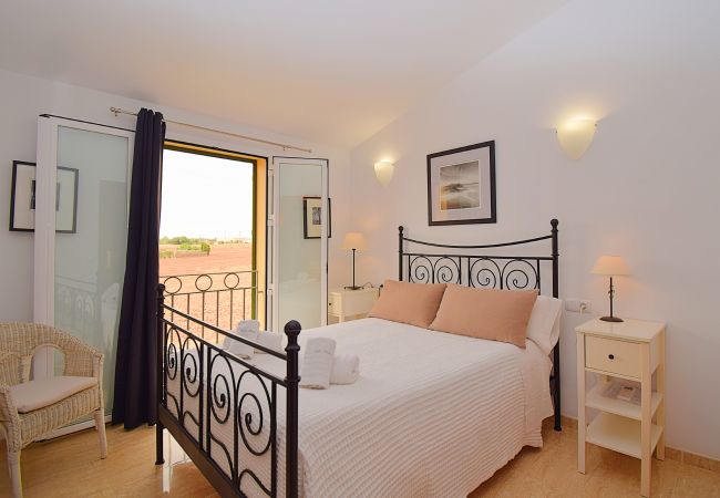 Radhus i Sa Pobla - Robes Sa Pobla 170 fantástica casa con piscina, aire acondicionado, terraza y WiFi Radhus i Sa Pobla - Robes Sa Pobla 170 fantástica casa con piscina, aire acondicionado, terraza y WiFi