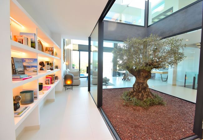 Stuga i Buger - Montblau 049 exclusiva villa con piscina privada, jacuzzi, barbacoa y aire acondicionado Stuga i Buger - Montblau 049 exclusiva villa con piscina privada, jacuzzi, barbacoa y aire acondicionado